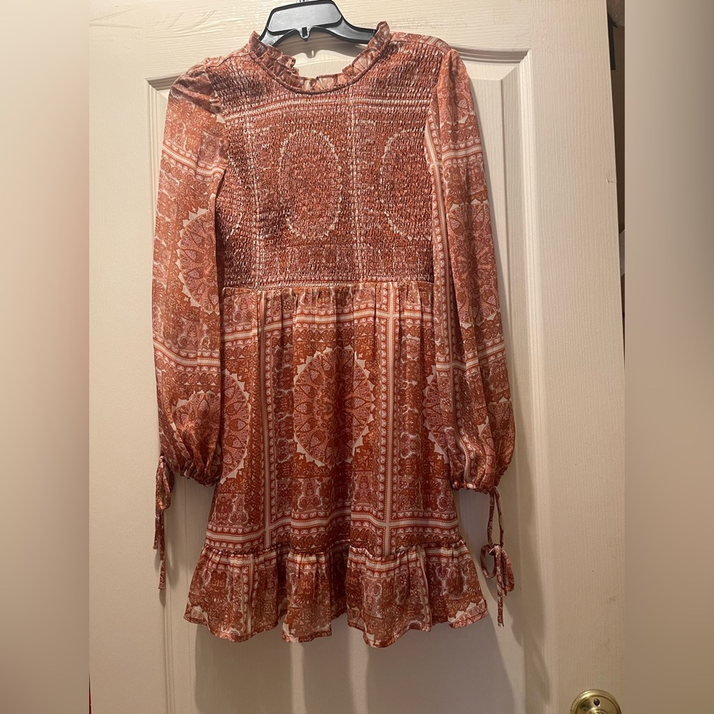 NWT, chiffon Patterned Dress